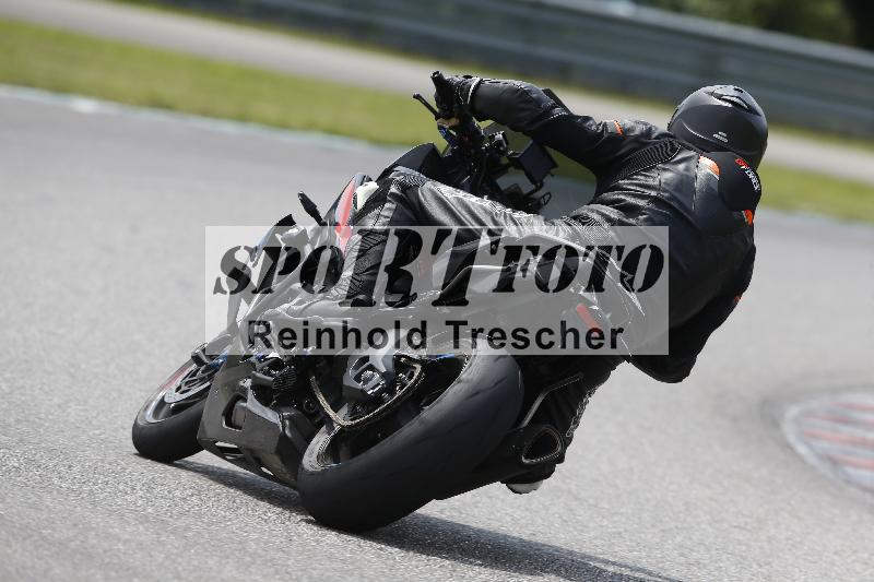/24 08.06.2025 TZ Motorsport ADR/Gruppe gruen/backside